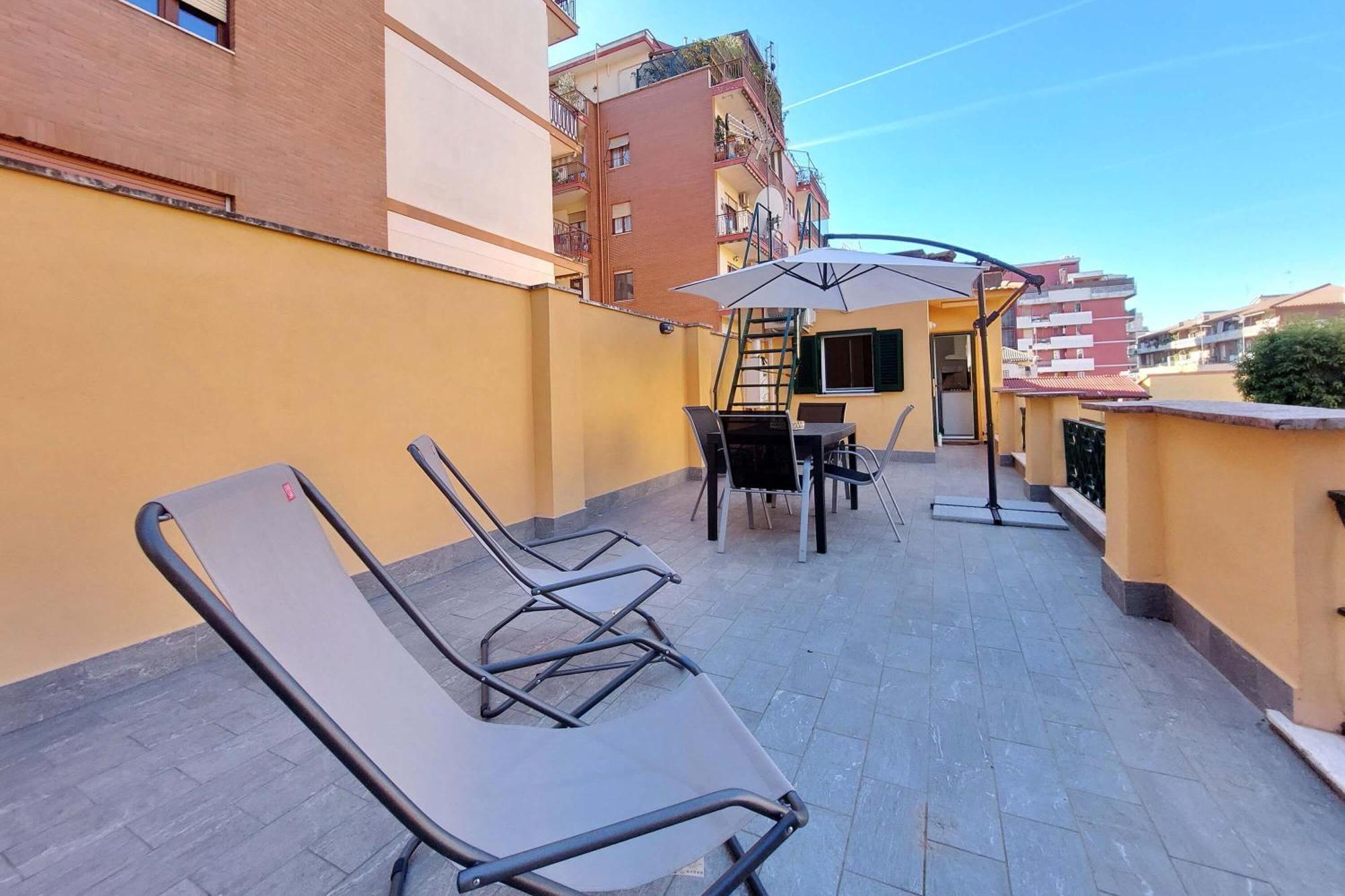 Mantellini Terrace Duplex Apartment Rom